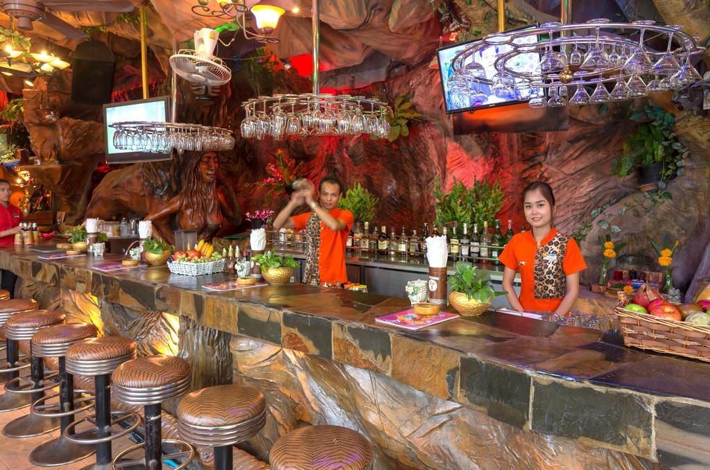 Tiger Inn Patong Exterior photo