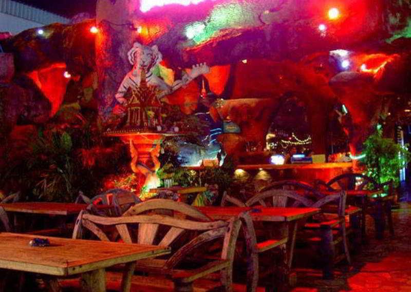 Tiger Inn Patong Exterior photo