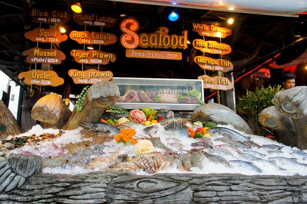 Tiger Inn Patong Exterior photo